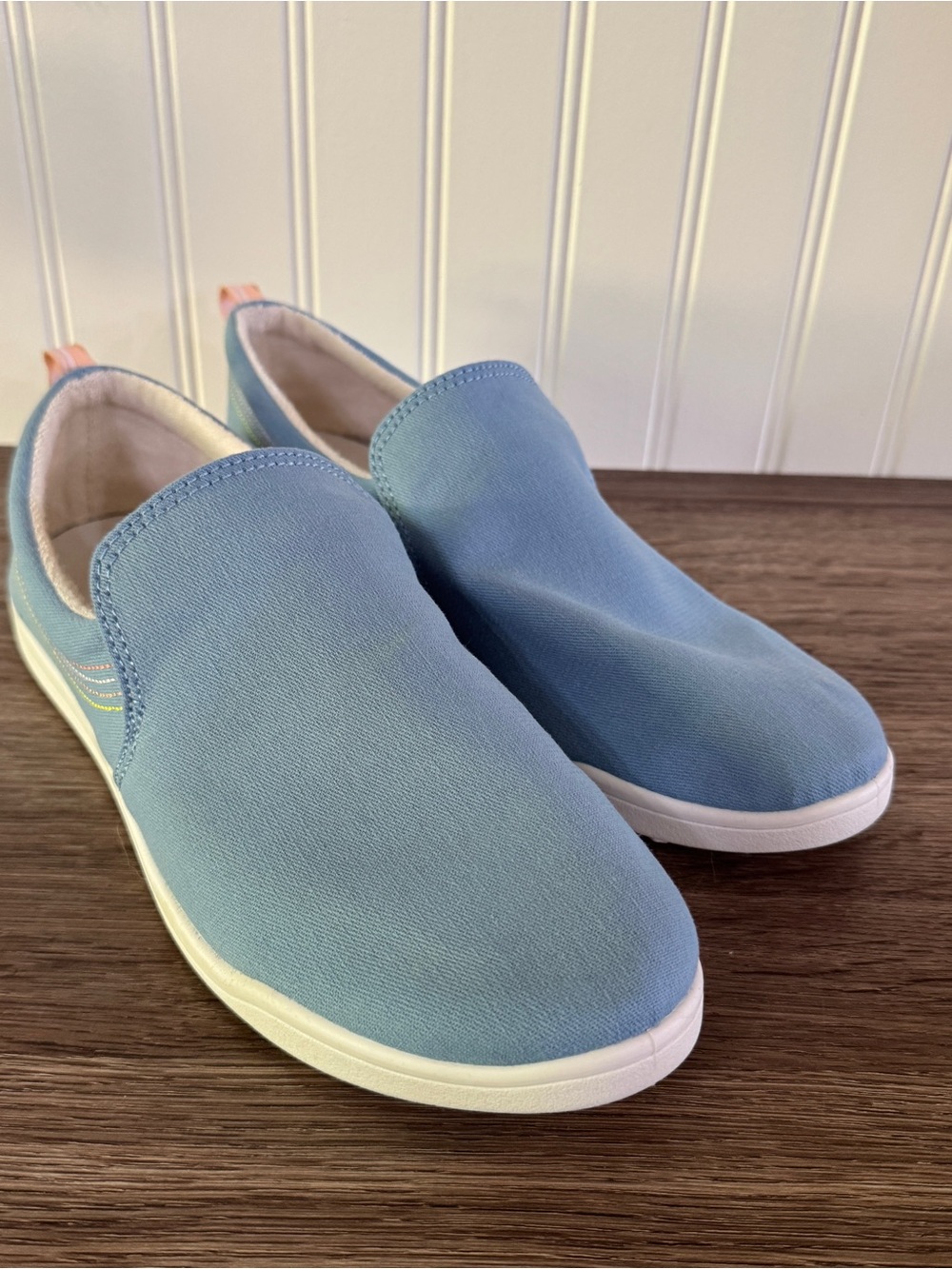 Vionic Slip-On Flats in Light Blue - Size 10